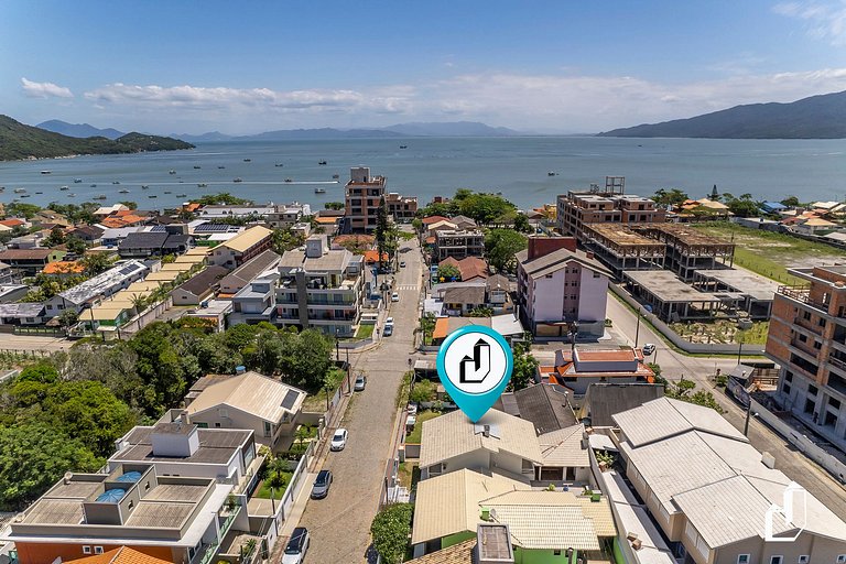 Casa com 05 Dormitórios - Ideal para Férias em Família