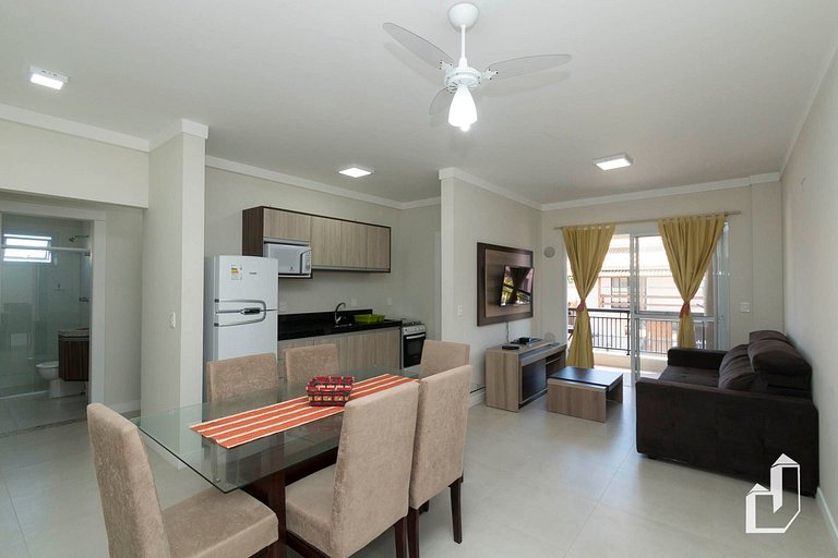 Apartamento com 02 dormitórios
