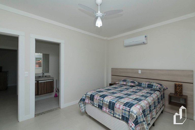 Apartamento com 02 dormitórios