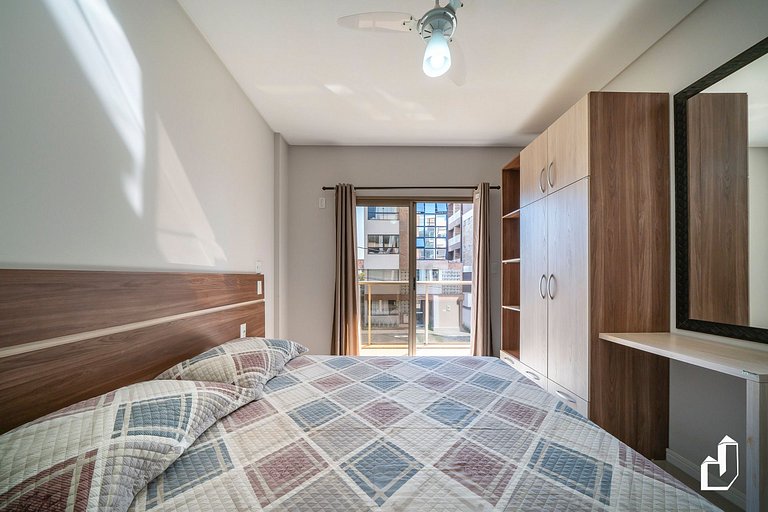 Apartamento com 02 dormitórios