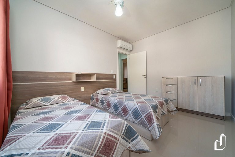 Apartamento com 02 dormitórios
