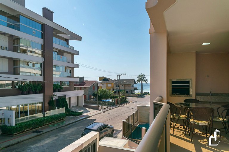 Apartamento com 02 dormitórios