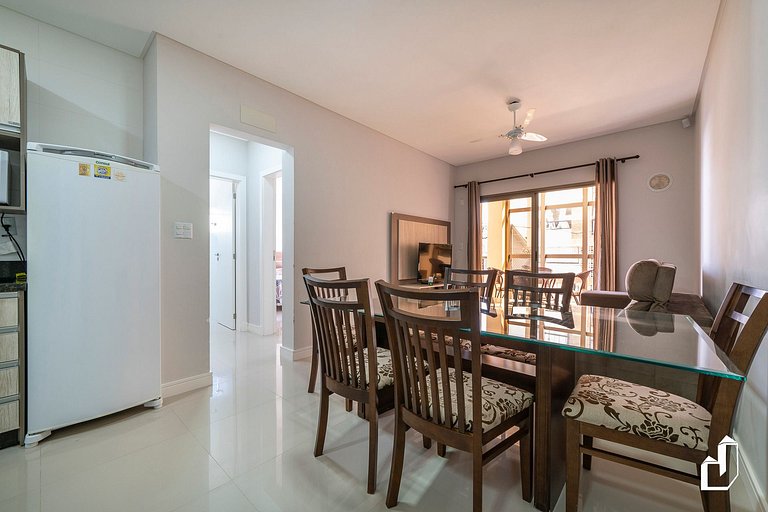 Apartamento com 02 dormitórios