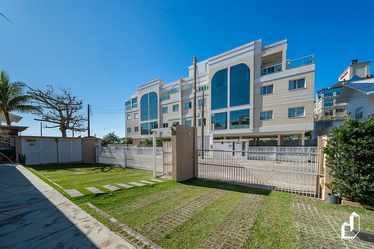Apartamento térreo com 02 dormitórios