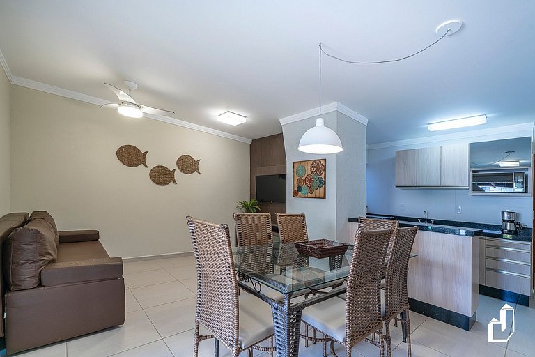Apartamento térreo com 02 dormitórios