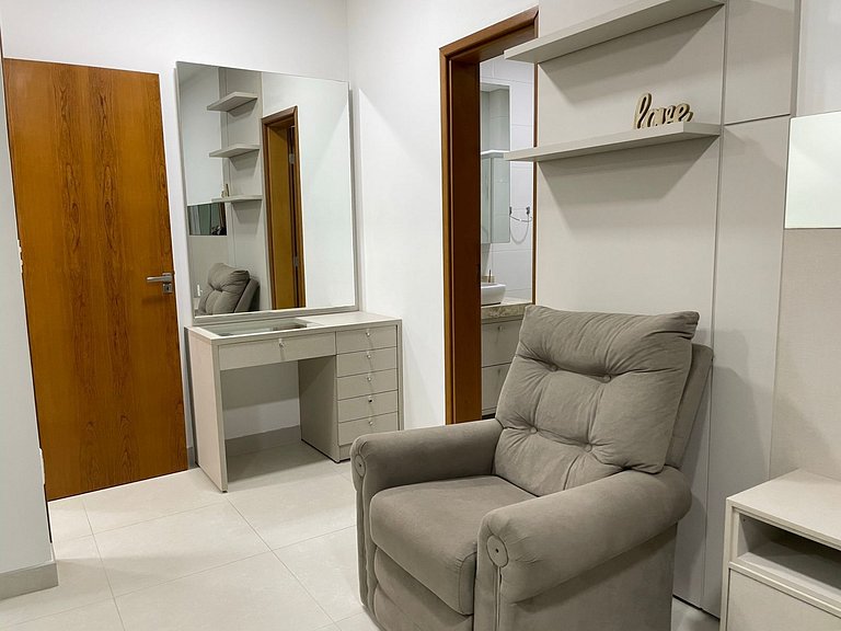 Lindo apartamento garden para 06 pessoas em Mariscal