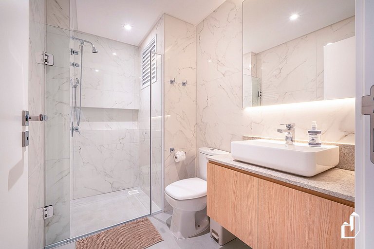 Apartamento aconchegante para 5 pessoas com vista para o mar