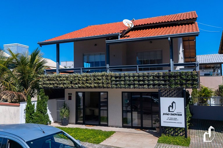 Casa acolhedora e confortável com 03 dormitórios
