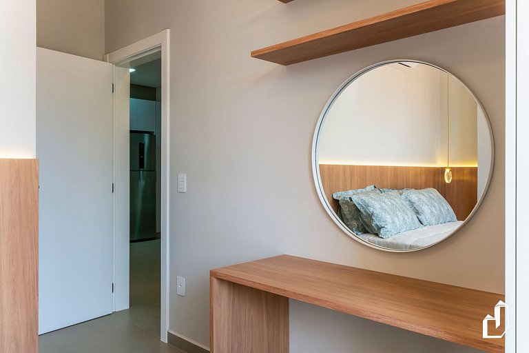 Apartamento exclusivo com 02 Suítes, 30m da praia