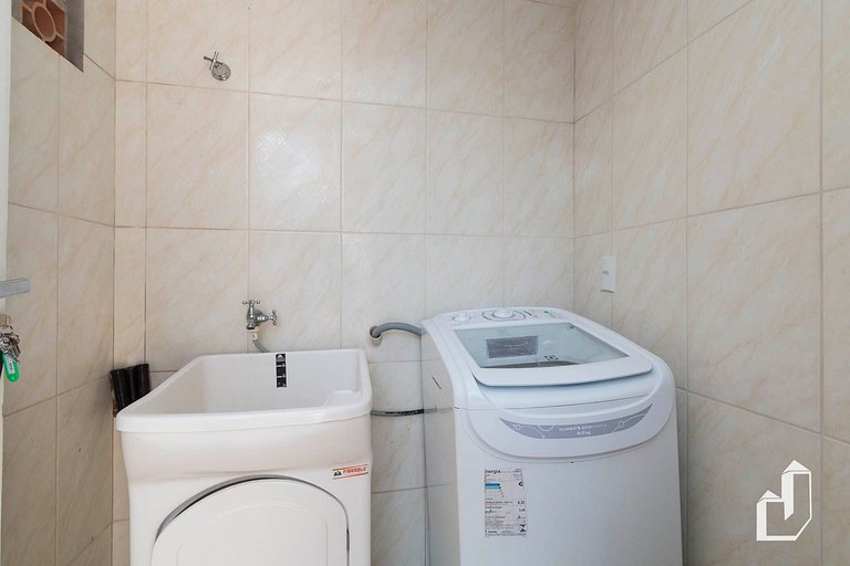 Casa com 04 dormitórios - Saia da rotina e venha viver essa