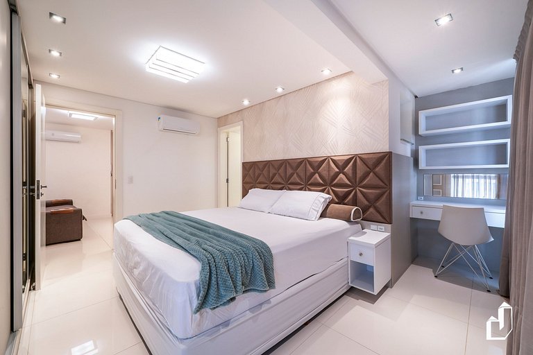 Cobertura duplex | 3 suítes a meia quadra da praia