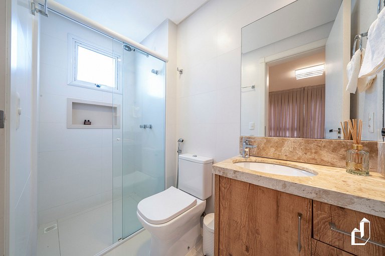 Cobertura duplex | 3 suítes a meia quadra da praia
