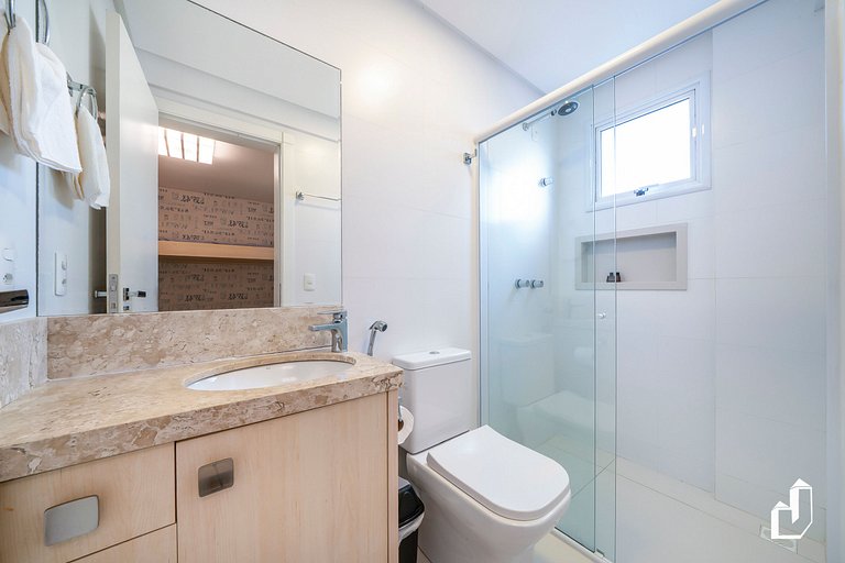 Cobertura duplex | 3 suítes a meia quadra da praia
