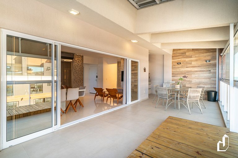 Cobertura duplex | 3 suítes a meia quadra da praia