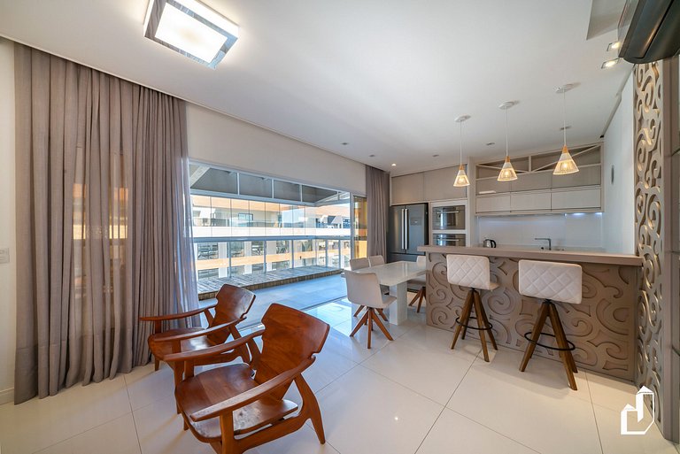 Cobertura duplex | 3 suítes a meia quadra da praia