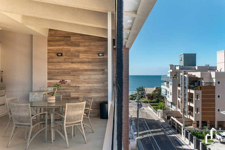 Cobertura duplex | 3 suítes a meia quadra da praia