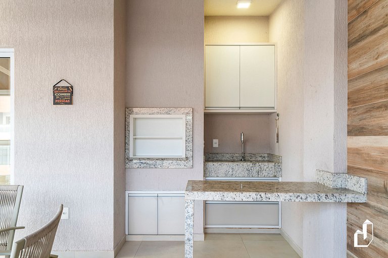 Cobertura duplex | 3 suítes a meia quadra da praia