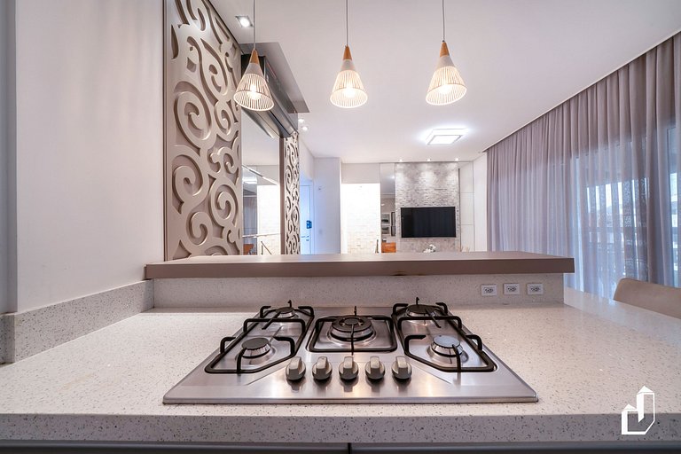 Cobertura duplex | 3 suítes a meia quadra da praia