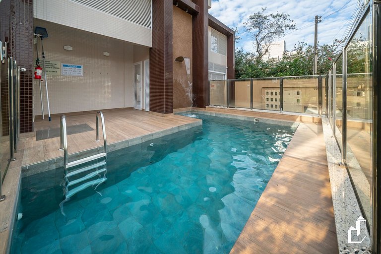 Lindo apartamento garden para 06 pessoas em Mariscal