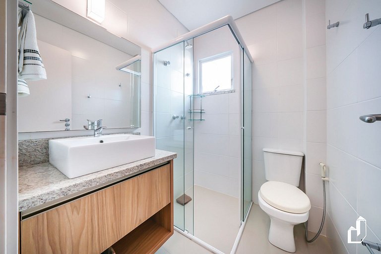 Cobertura na Avenida dos Coqueiros | 03 Quartos | Vista Mar