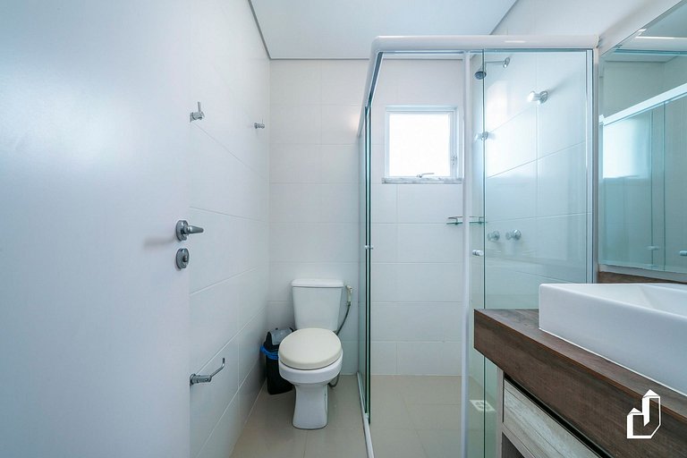 Cobertura na Avenida dos Coqueiros | 03 Quartos | Vista Mar