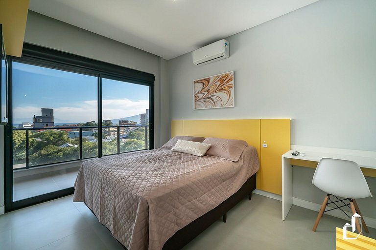 Cobertura com 3 suítes e vista | 150m da praia