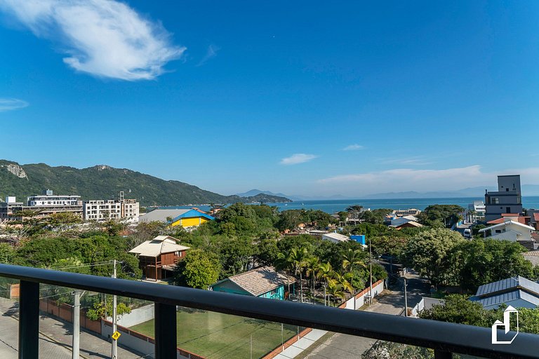 Cobertura com 3 suítes e vista | 150m da praia