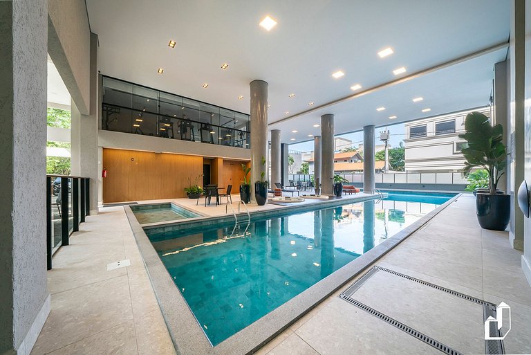 Cobertura com 3 suítes e vista | 150m da praia