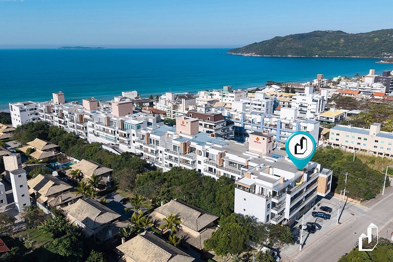 Cobertura com 3 suítes e vista | 150m da praia