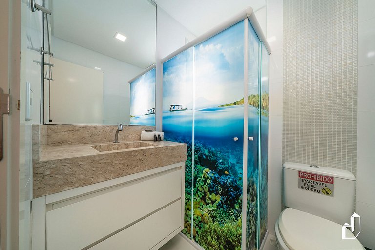 Petit Village com piscina e saída direta para a praia
