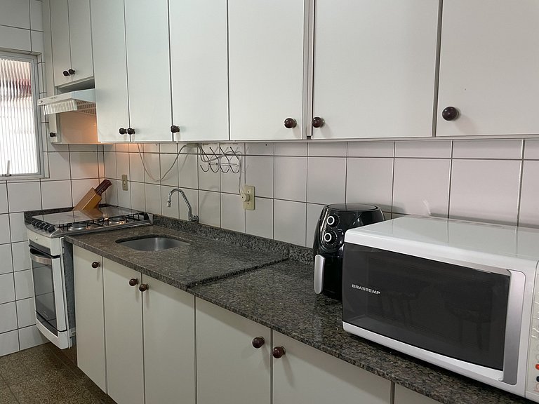 Apartamento com 03 quartos