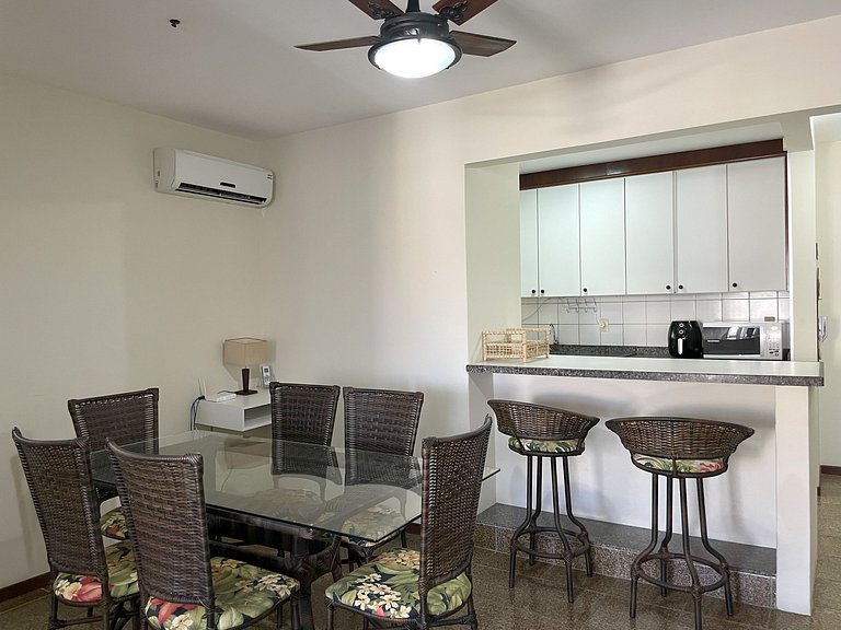 Apartamento com 03 quartos
