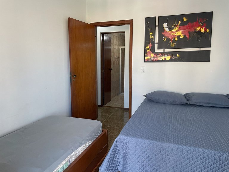 Apartamento com 03 quartos