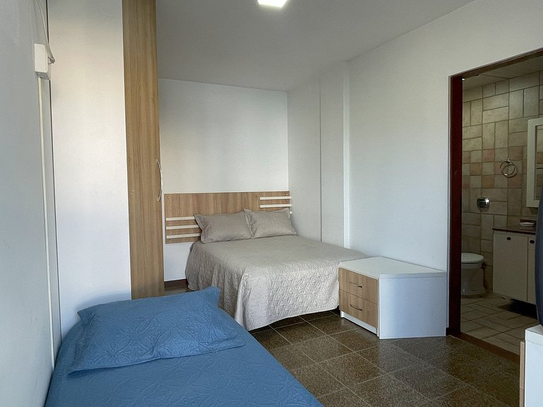 Apartamento com 03 quartos