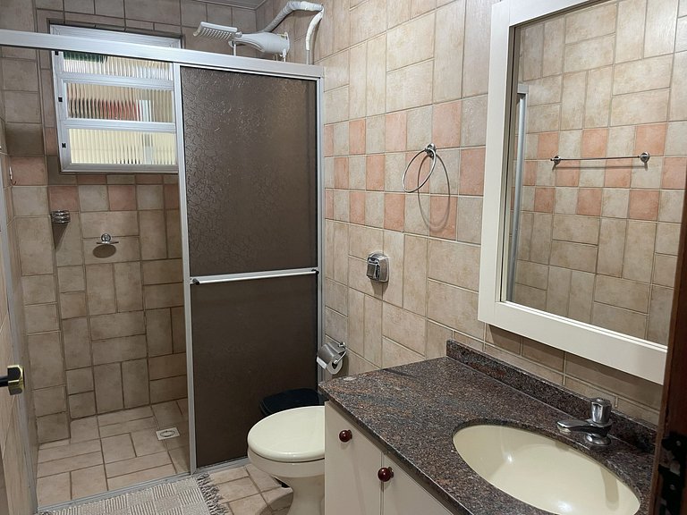 Apartamento com 03 quartos