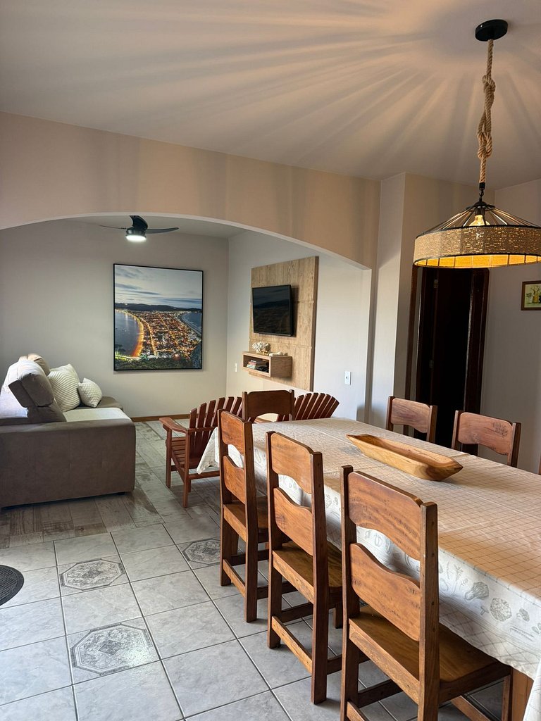 Casa com 03 dormitórios