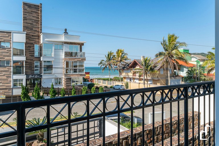 Triplex alto padrão em Canto Grande | Bombinhas
