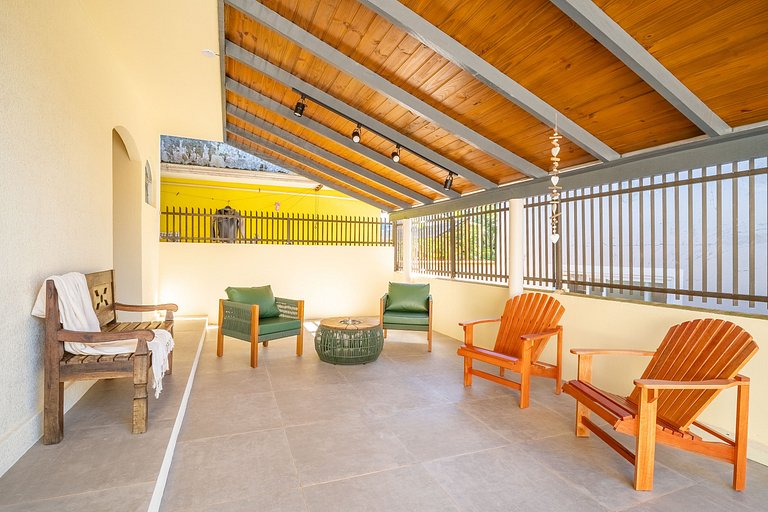 Casa com 03 dormitórios