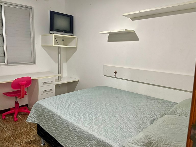 Apartamento com 03 quartos