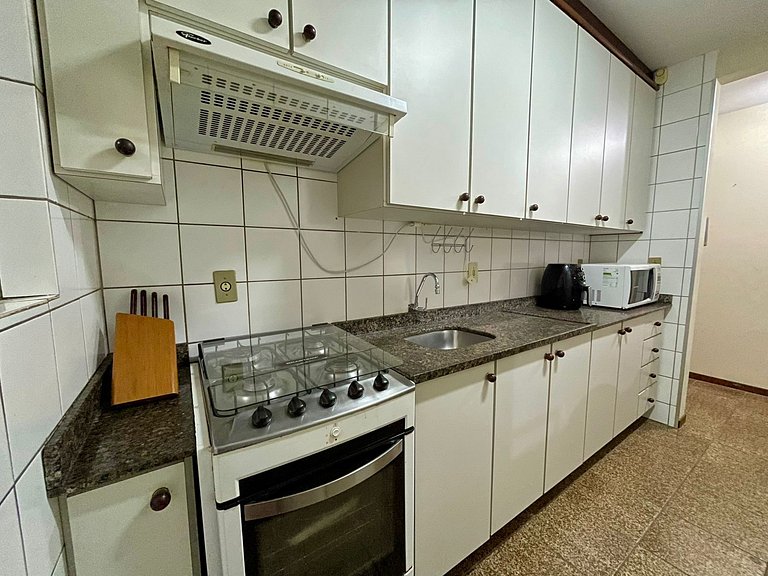 Apartamento com 03 quartos