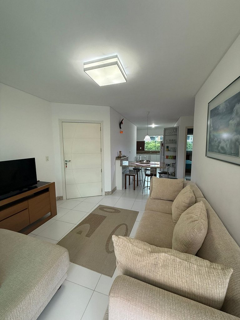 Apartamento 02 quartos a 150m da praia em Canto Grande