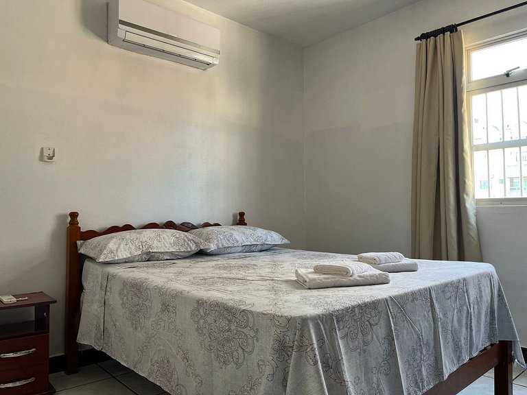 Casa com 02 quartos 150m da praia