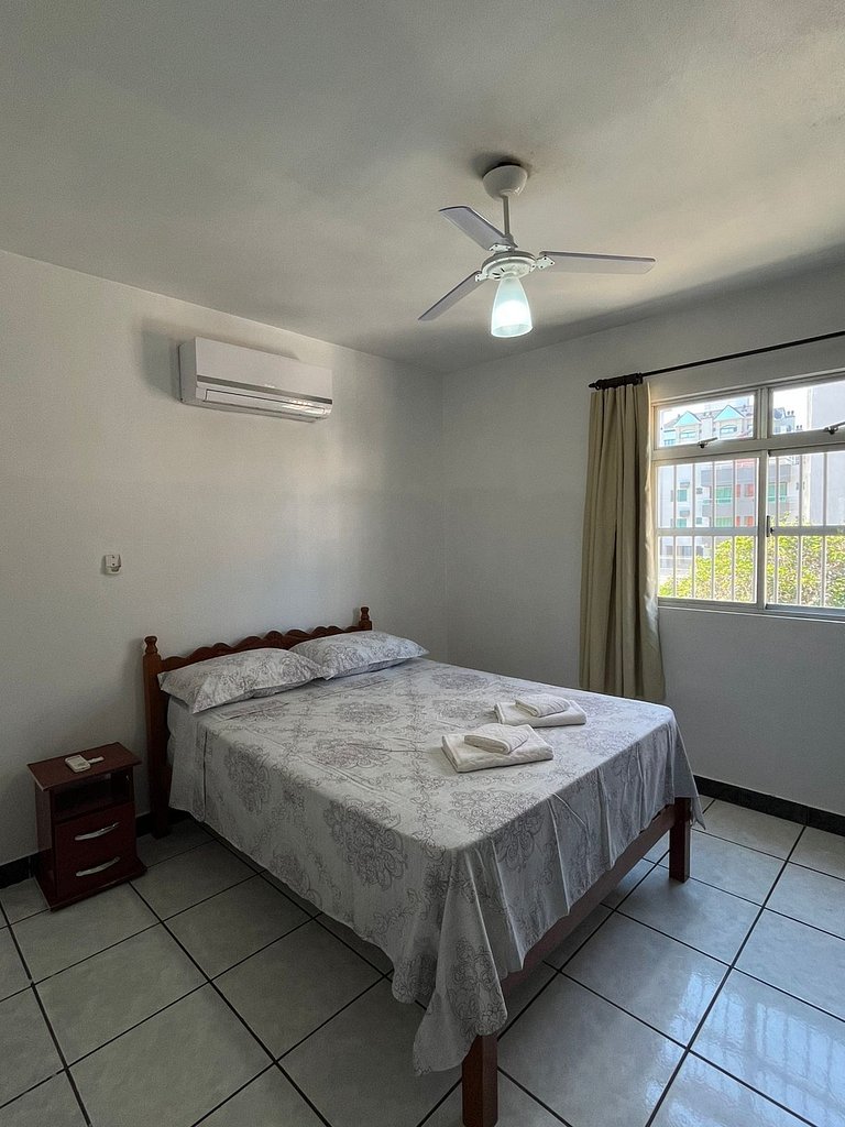 Casa com 02 quartos 150m da praia