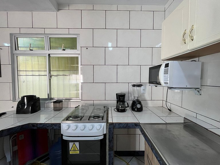 Casa com 02 quartos 150m da praia