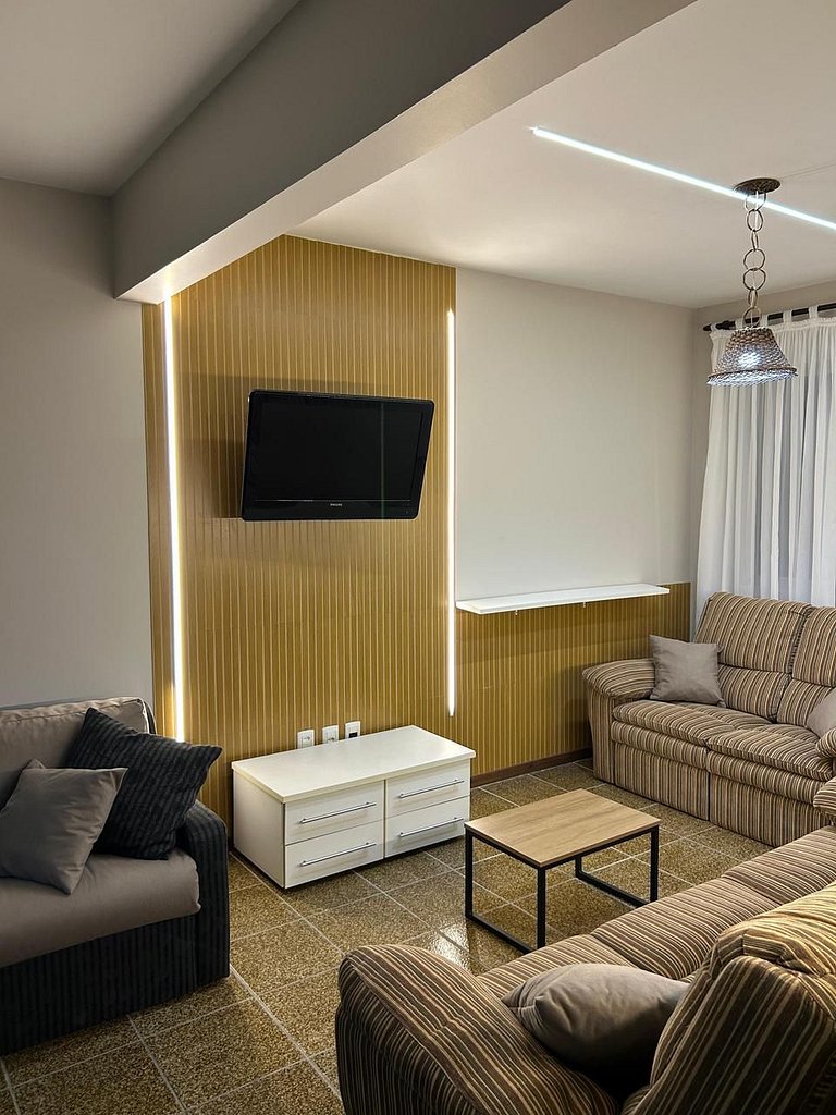 Apartamento com 03 quartos