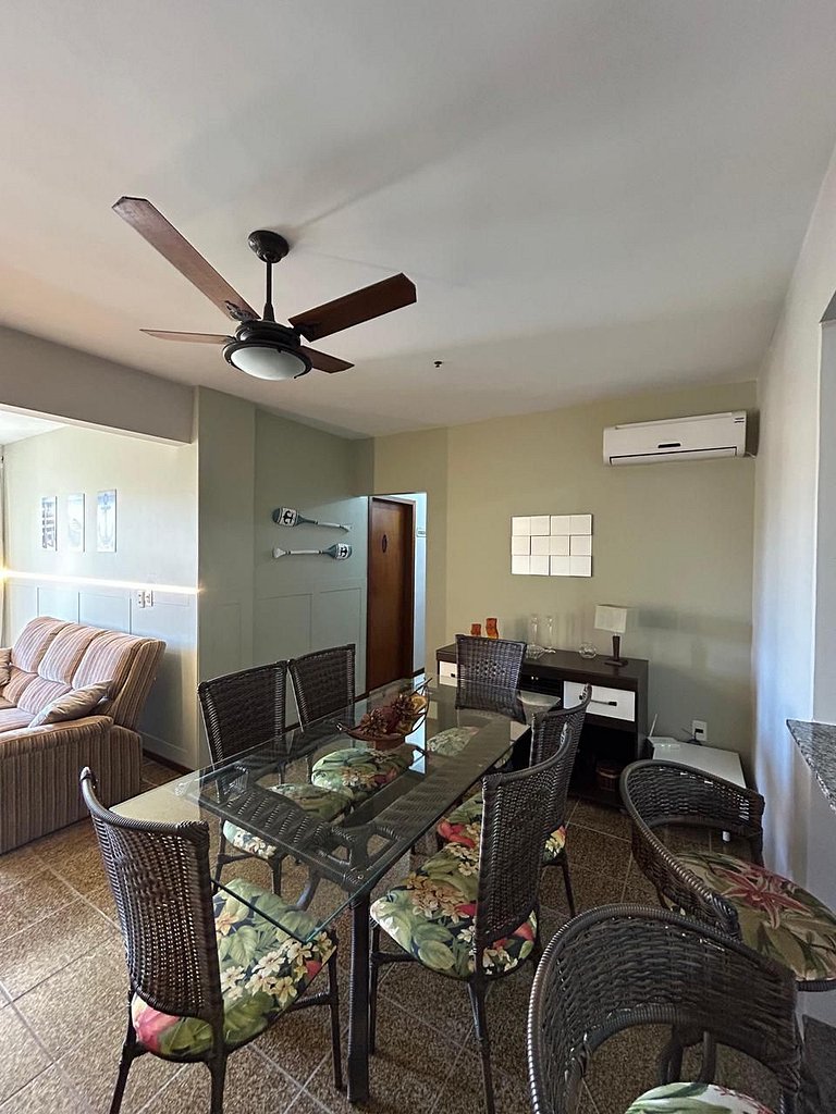 Apartamento com 03 quartos