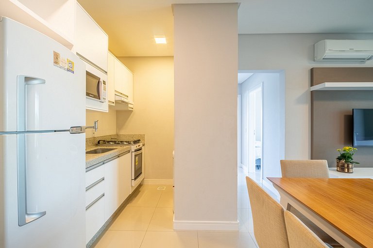 Apartamento vista para o mar com 02 dormitórios