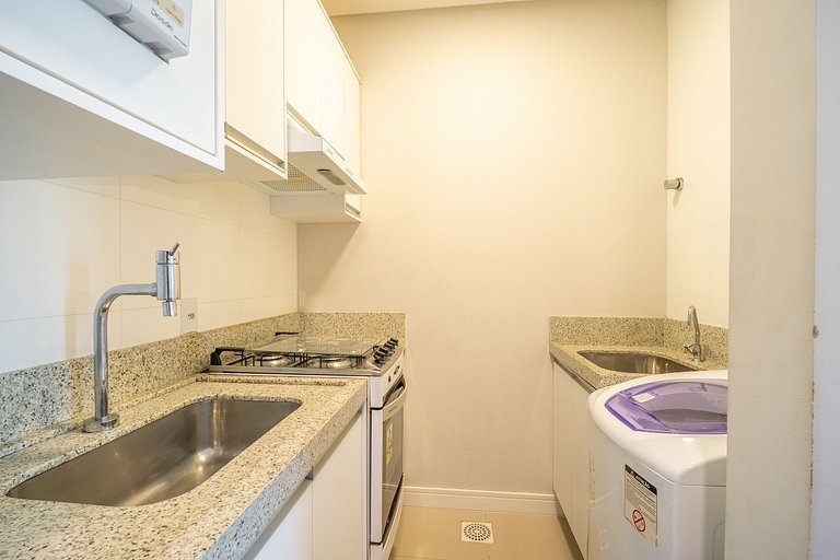 Apartamento vista para o mar com 02 dormitórios