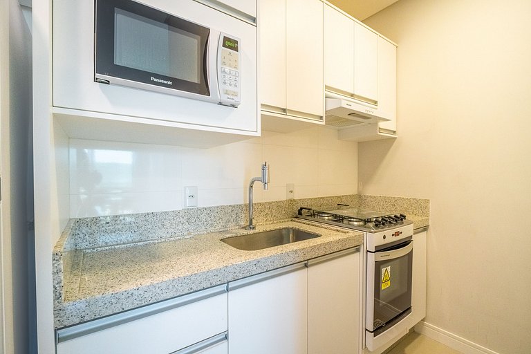 Apartamento vista para o mar com 02 dormitórios