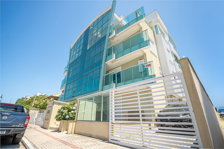 Apartamento vista para o mar com 02 dormitórios